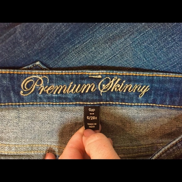 GAP Premium Skinny Size 6 jeans!! Like new!! - Picture 3 of 4